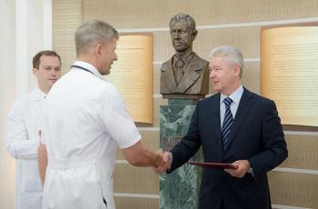 Сергей Собянин посетил Городскую клиническую больницу имени А.К. Ерамишанцева (ранее — ГКБ №20) Сергей Собянин посетил Городскую клиническую больницу имени А.К. Ерамишанцева (ранее — ГКБ №20)