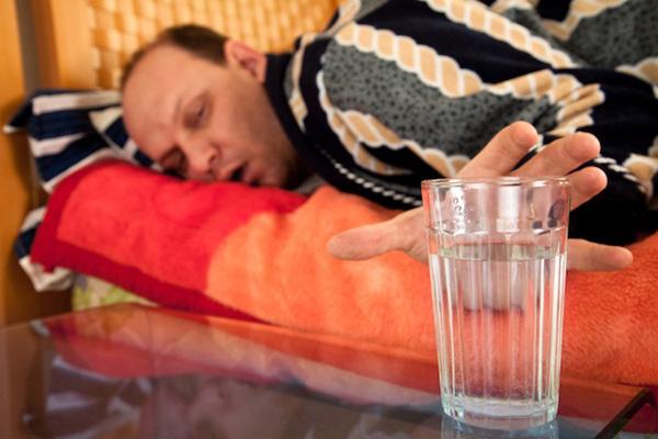 Похмелье - не забудьте про чистую воду Похмелье - не забудьте про чистую воду
